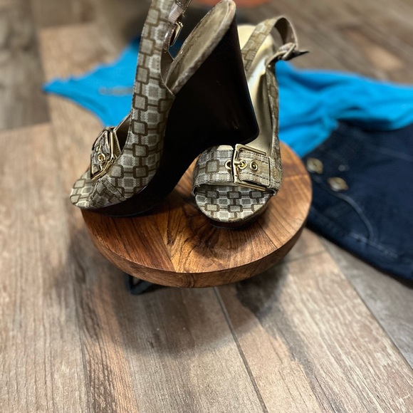 Nine West Wedges - Picture 7 of 7